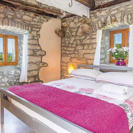 Holiday Susini Tatil Evi